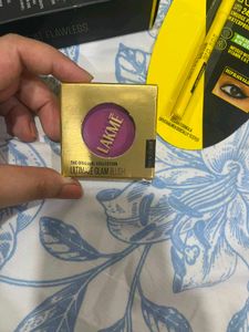 Take all 4 Makeups+🎁