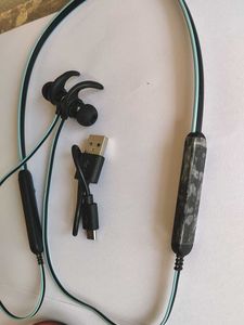 2) boAt Rockerz Wireless Neckband🎧🦻🏻