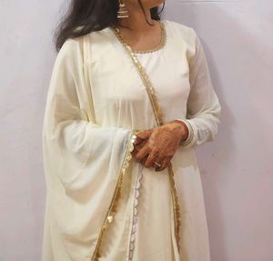 Elegant White &amp; Gold Kurta Set
