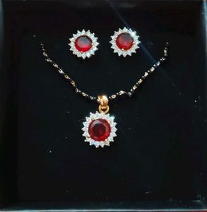 Stunning Ruby Pendant Necklace &amp; Earrings Set