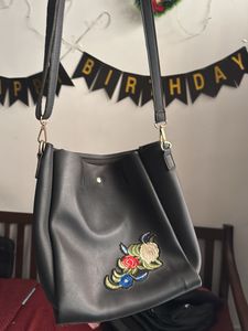 Chic Black Tote Bag with Floral Embroidery