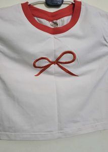 Cute White Cropped T-Shirt with Bow