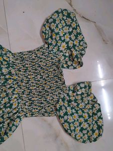 Charming Floral Print Puff Sleeve Dress