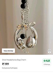 Cute Headphone &amp; Bow Keychain Charm