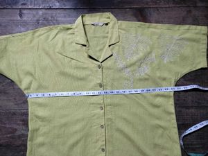 🌸Plus Size Embroidered Shirt