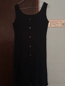 Chic Black Button-Up Sleeveless Midi Dress