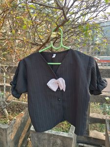 Chic Black top with Bow Detail