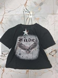 Gothic Eagle Graphic relaxed crop top.(32-34)