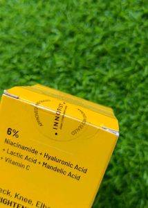 chemist at play neck, knee, elbow brightening roll