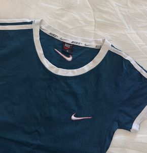 Nike Navy Blue T-Shirt with White Stripes