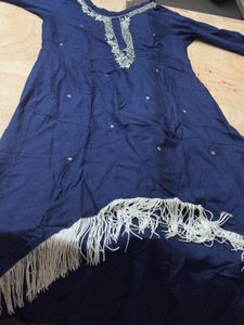 Elegant Blue Embroidered Kurta