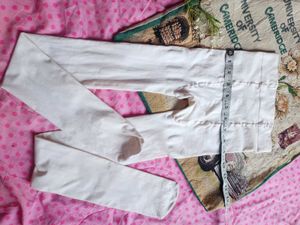 White Leggings/Tights more strachible
