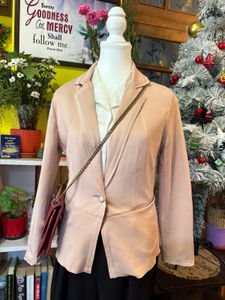 Chic Pink Single-Button Blazer
