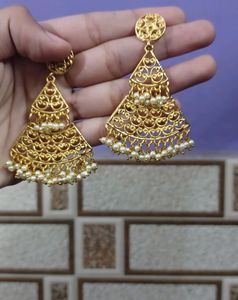 Golden Pearl Earrings