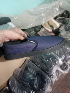 NEW NO USED CASUAL SHOES,