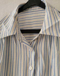 Women’s Blue &amp; white lining shirt