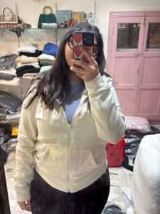 fleeced white zipper