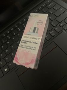 L’Oreal Paris Instant Glowing Serum