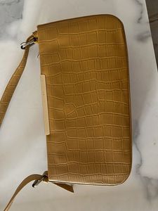 Stylish Mustard Croc Embossed Shoulder Bag