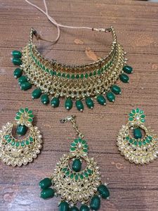 Stunning Green & Gold Jewellery Set