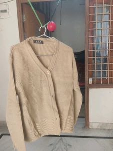 Chic Beige V-Neck Cardigan