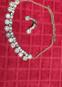 Vintage Floral Necklace & Earring Set