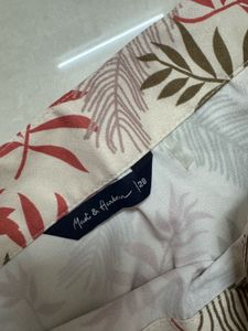 Women front slit Maui &amp; Sons Floral Shorts