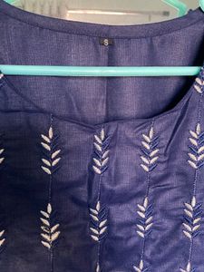 Kurta With Straight Cut Pant