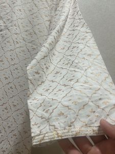 100% cotton Elegant White &amp; Gold Printed Kurta