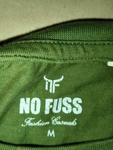 casual green t shirt