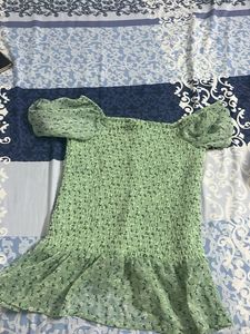 Floral Smocked Puff Sleeve Top