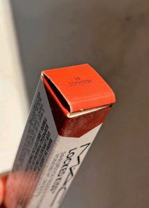 MAC locked kiss lipstick shade 69 Sophistry