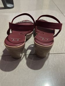 Carlton London Wedges Size UK4