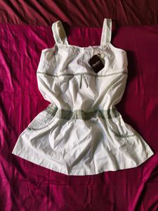 vintage white top