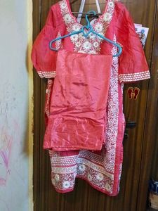 Elegant Pink Embroidered Kurta Set