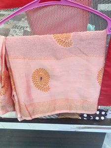 Elegant Pink Paisley Print Saree