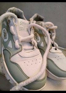 Vintage Retro Sneakers