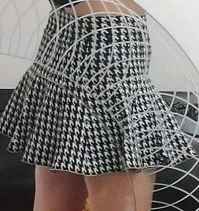 Houndstooth mini Skirt Price Drop ✔️✔️