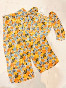 FLASH SALE‼️ Floral Print Coord Set - Size L to XL
