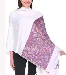 Very Beautiful N Comfortable Woolen Kashmiri Scarf
