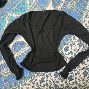 y2k Black Long Sleeve Cropped Top