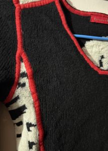 Winter Black fitted sweater