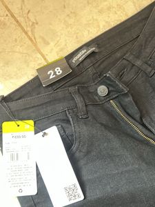 Trendy shredded bottom Black Flare Jeans