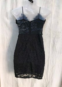 3629. Black net bodycon