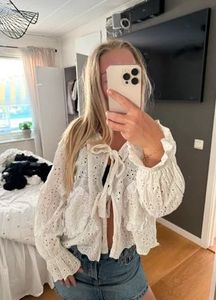 Chic Broderie Anglaise Ruffle Blouse