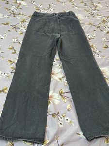 Stylish Grey Wide-Leg Jeans