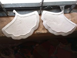 These are the two leaf trays x2