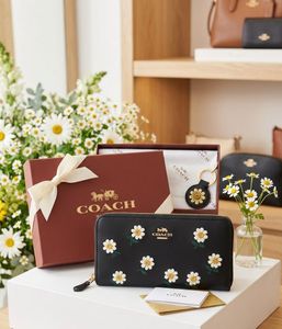 Coach Daisy Wallet