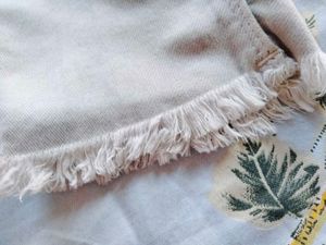 Casual Beige Pants with Frayed Hem