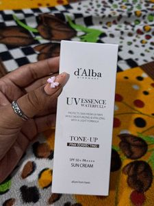 D'Alba UV Essence Waterfull+ Sun Cream